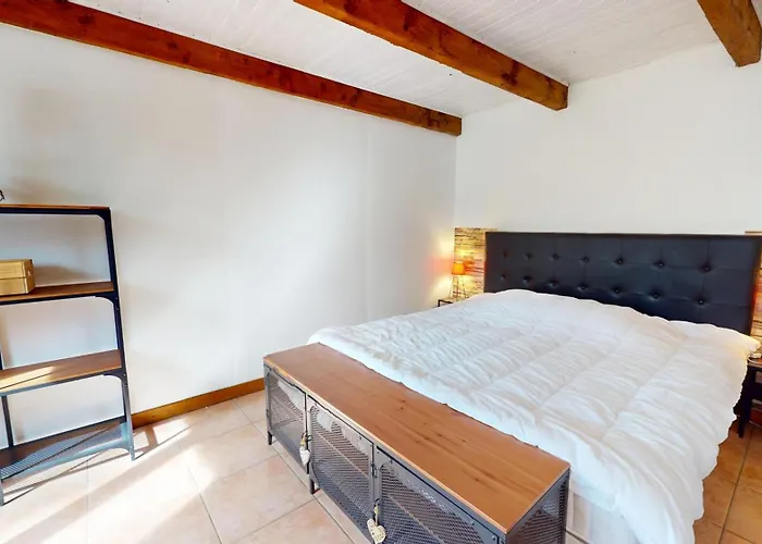 Les Des Dryades Hébergement de vacances *